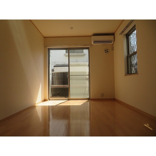 ちきゅうハウス リビング