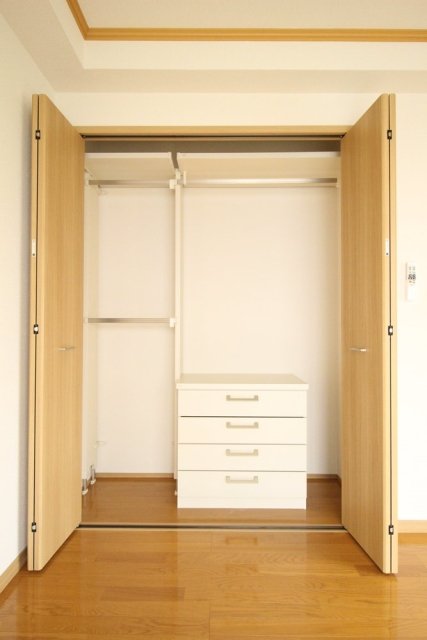 ジュネス３３Ａ 棚・クローゼット