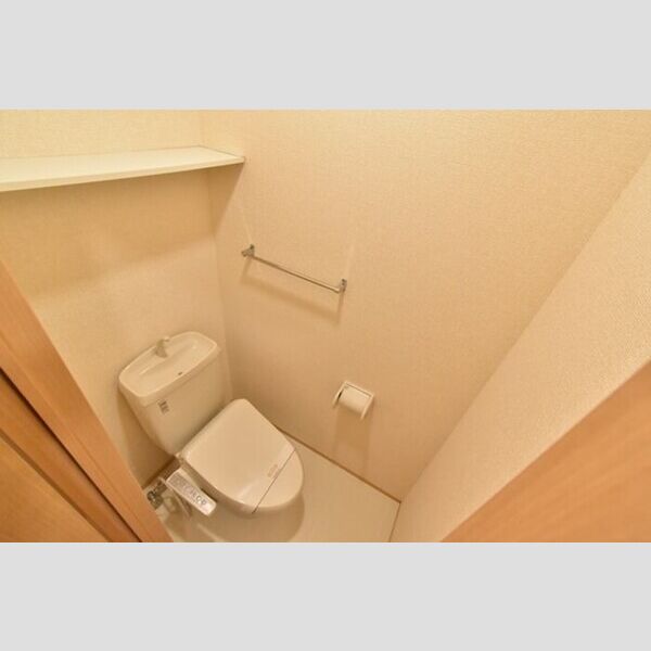 ラディアント102号室 トイレ