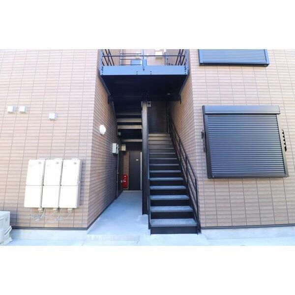 エミール生麦 エントランス