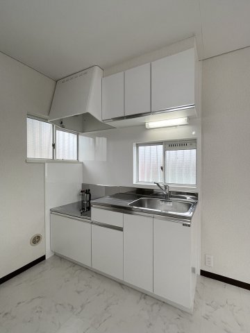 高稲荷ハイツ201号室 キッチン