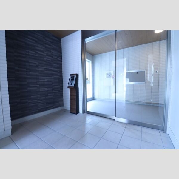 Prendre Simons(プランドール シモンズ) オートロックエントランス