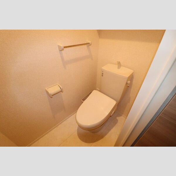 プランドール　A202号室 トイレ　温水洗浄暖房便座