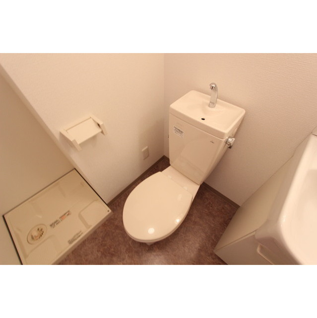 ブルークロス湘南204号室 内観