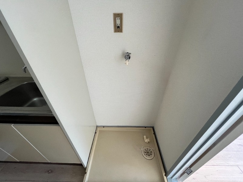 コリーヌ・F2階 洗濯機置き場