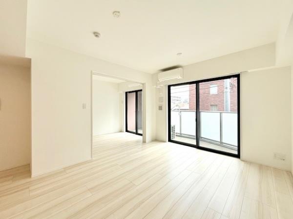 Ｓｏｌａｓｔ　Ｓｑｕａｒｅ綾瀬 リビング