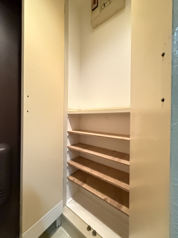 スカイコート橋本第３ シューズボックス