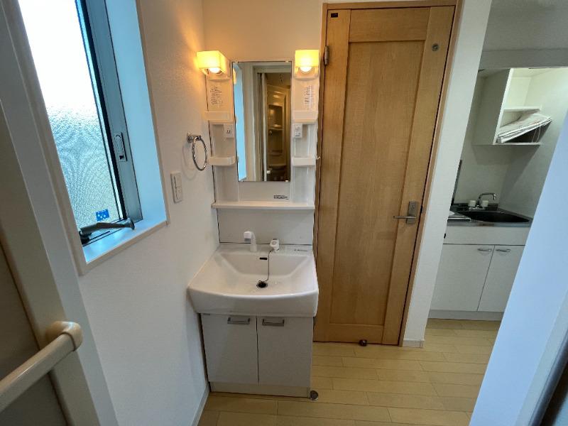 ルミナス2階 洗面