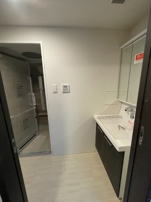 オークレジデンス亀沢 2階モデルルーム