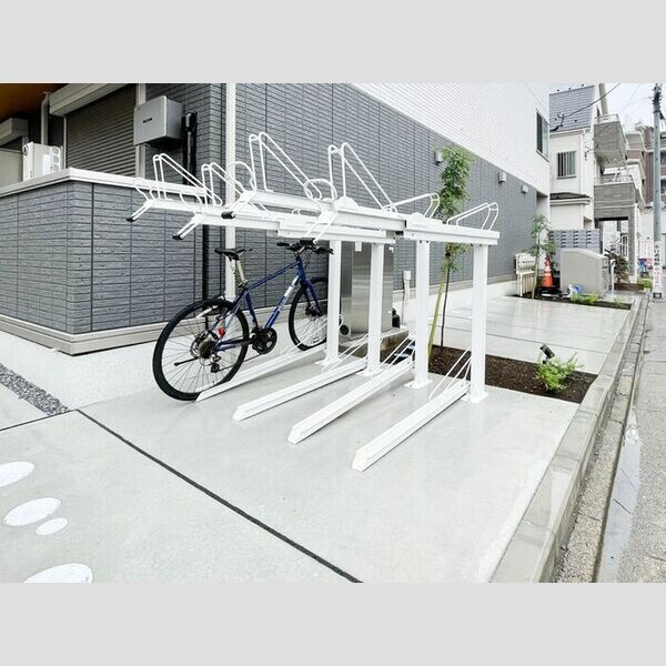 セレスティア早宮 駐輪場