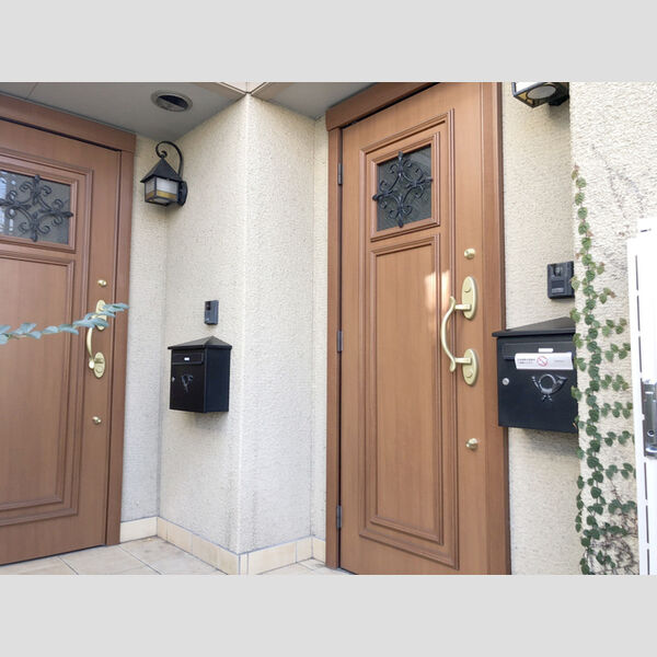 コージー国立 玄関