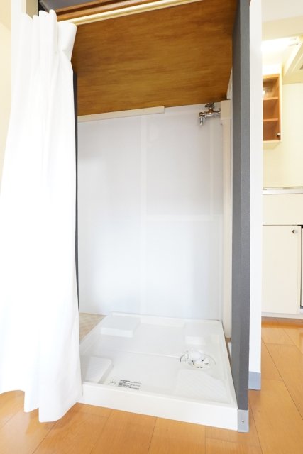 ライオンズマンション文京根津 室内洗濯機置場