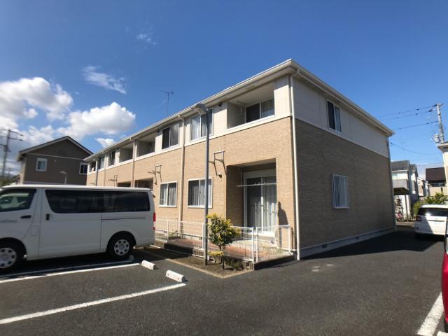 サンタプレイス 外観写真（昼）