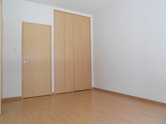 フェヴリエ白百合0105号室 洋室１　※別号室の参考写真です(現況優先・仕様違いの場合あり)