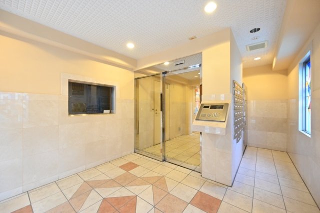 ミリオンガーデン早稲田3階 ロビー