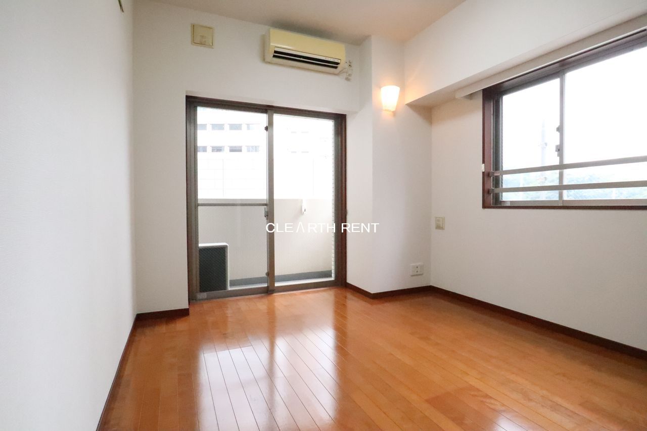 パレステュディオ新宿都庁前 同タイプ別住戸写真となります。現況と異なる場合がございます。