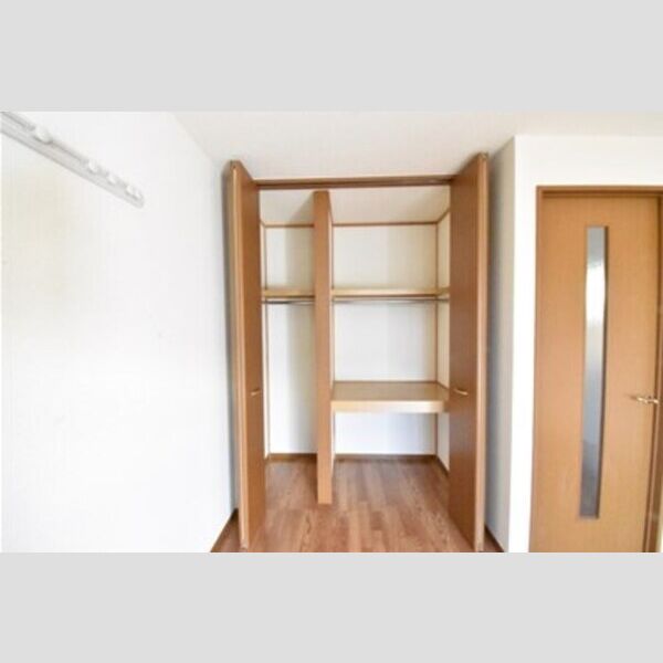 モンターニャ108号室 クローゼット
