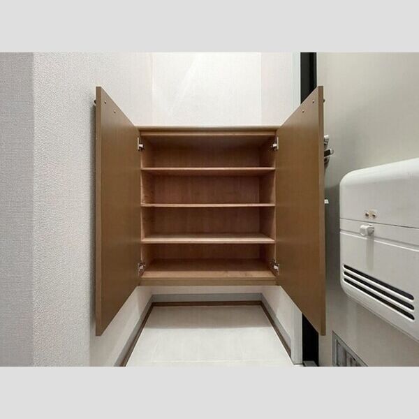 メゾンクレール　四番館 玄関