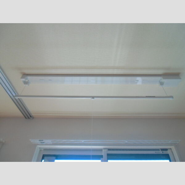 べべソラーナ201号室 201(室内物干し)