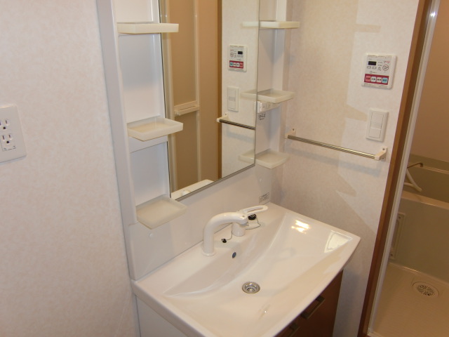 リバブルパレス 洗髪洗面化粧台