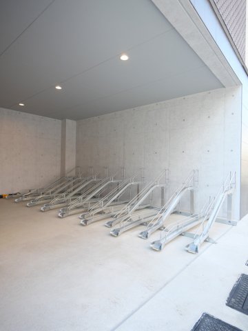 ラフィスタ蓮根2階 外観