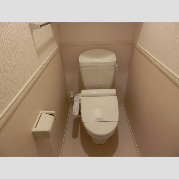 レムロード・M201号室 温水洗浄暖房便座