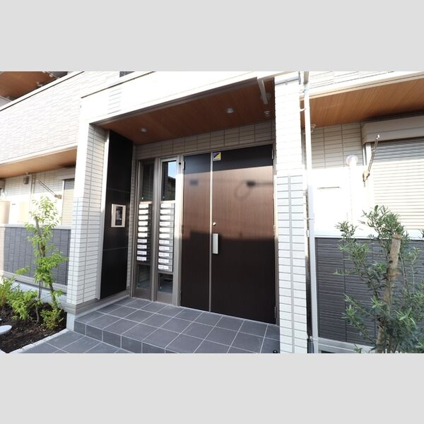Comfort yuuya206号室 エントランス