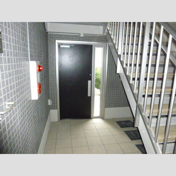 リビングNK原木中山201号室 ロビー