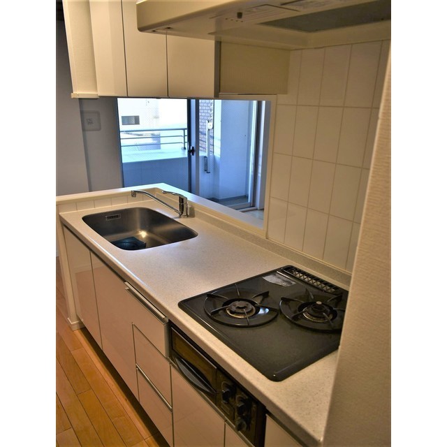 ルクレ新川レジデンス0403号室 キッチン