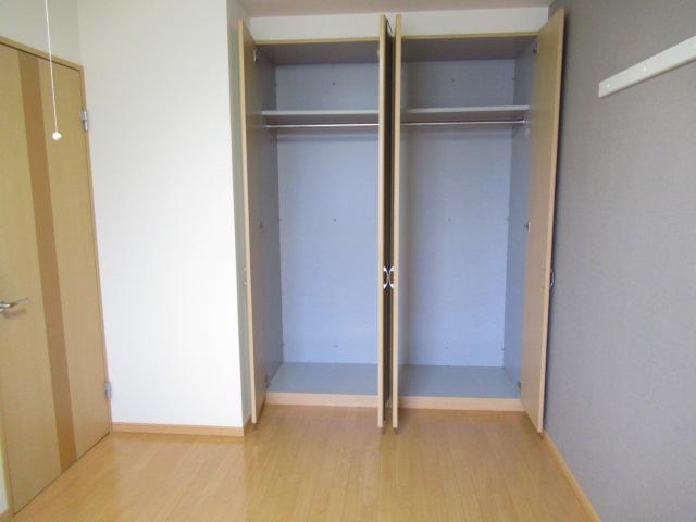 Sun Forest 洋室収納