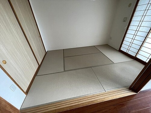 ライオンズ田無ウエストプレイス3階 リビングダイニングからの和室　内装前