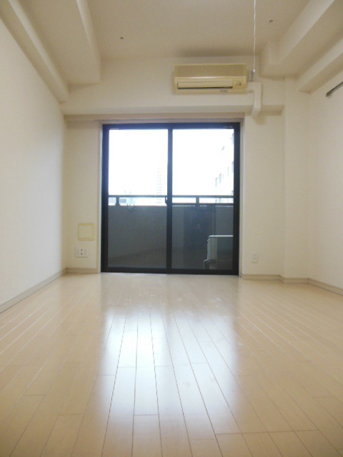 ガラ・ステーション四谷三丁目 リビング