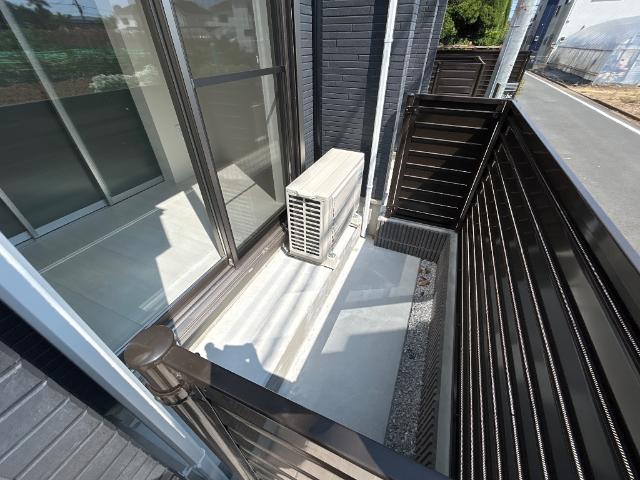 リッシュ102号室 庭