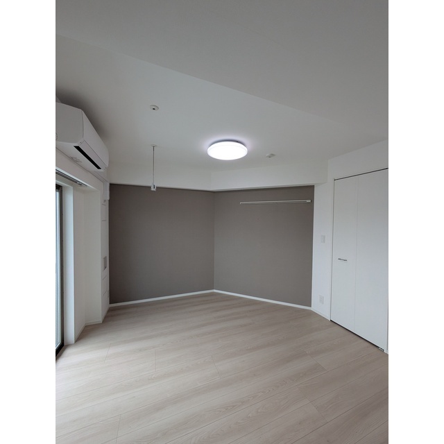 プレール・ドゥーク横濱子安708号室 ※各階色合いが異なります