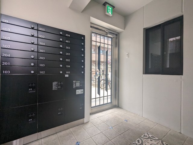 エルファーロ世田谷三宿 エントランス