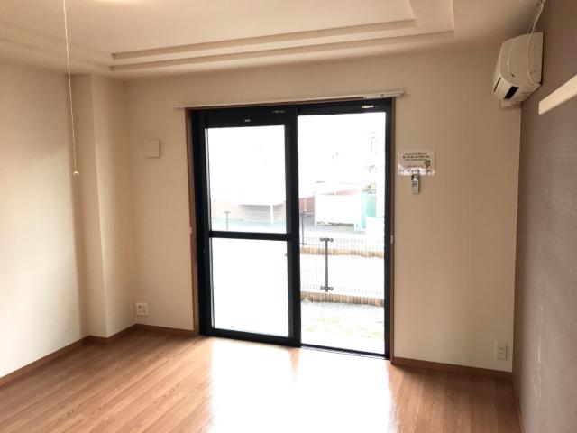 ルミエール102号室 洋室