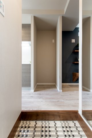 レコラ花小金井 玄関