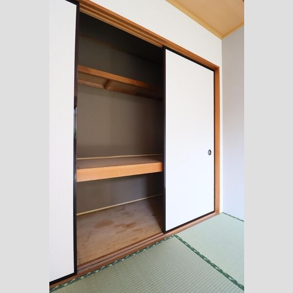 シャトル藤 収納