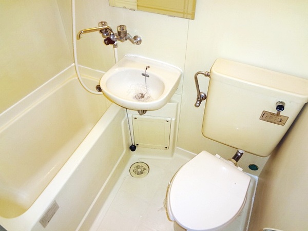 フジコーポかしわ台104号室 お風呂