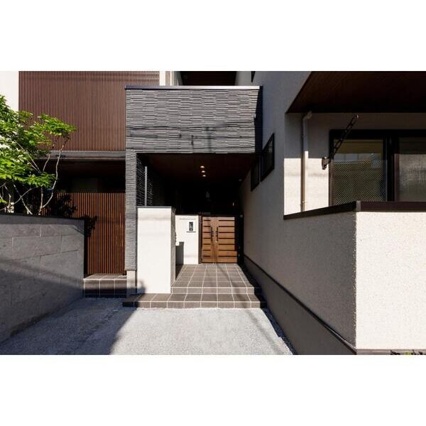 フォレストメゾン弦巻301号室 エントランス