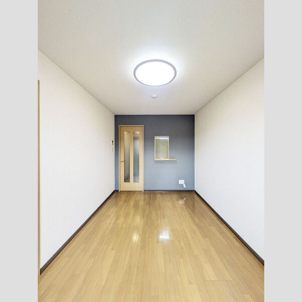 サンライトヒルズ303号室 洋室