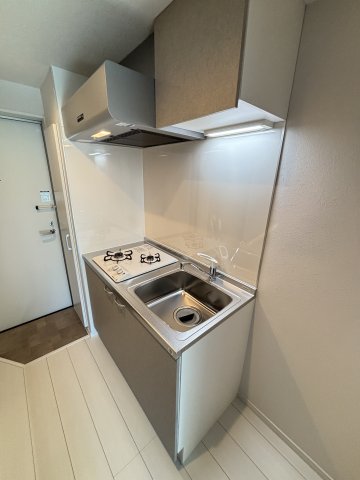 ウィンメゾン薬園台0102号室 キッチンでお料理をお楽しみください