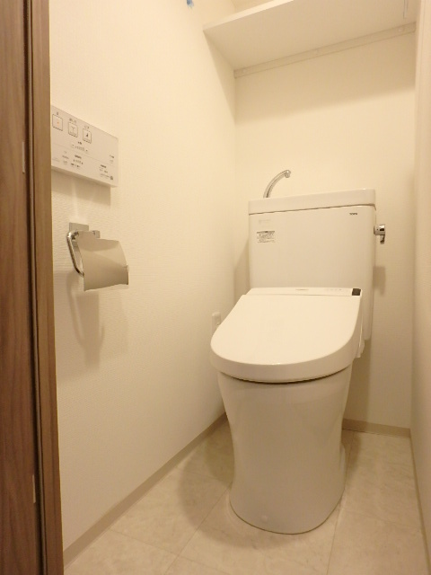 ガーラ横濱関内グランドステージ3階 シャワートイレ