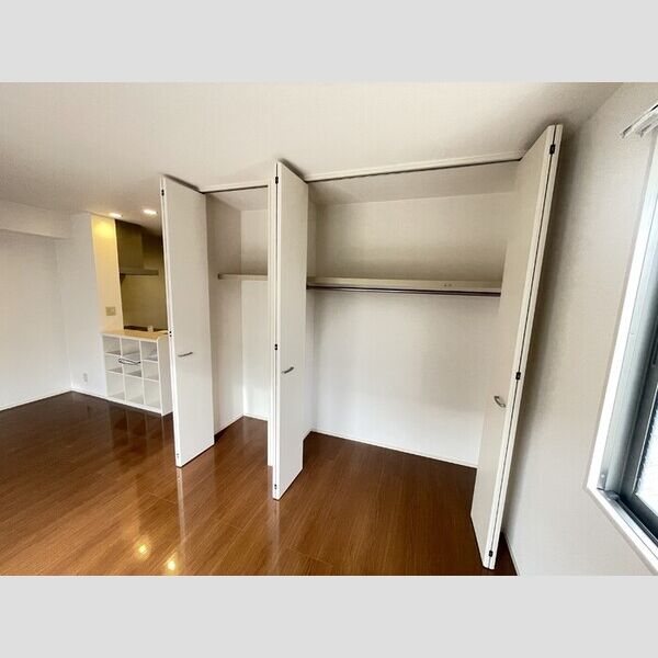 エクセレンテ 収納