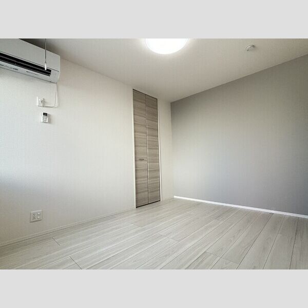 D Paina Hino103号室 洋室6帖