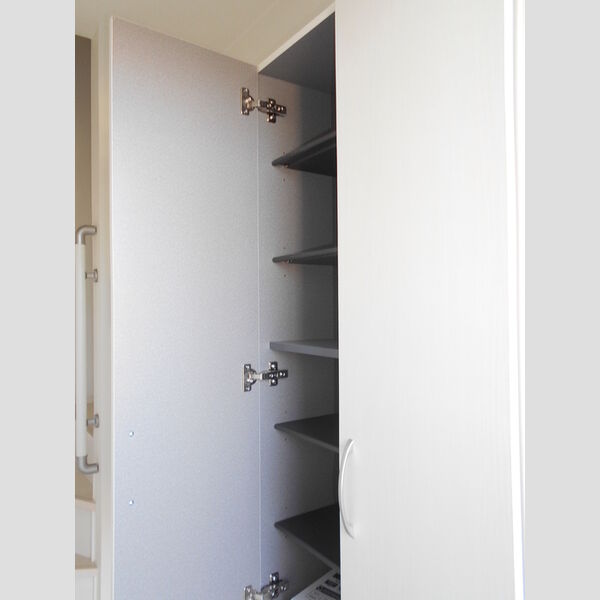 プレミアムリコス　弐号館202号室 玄関