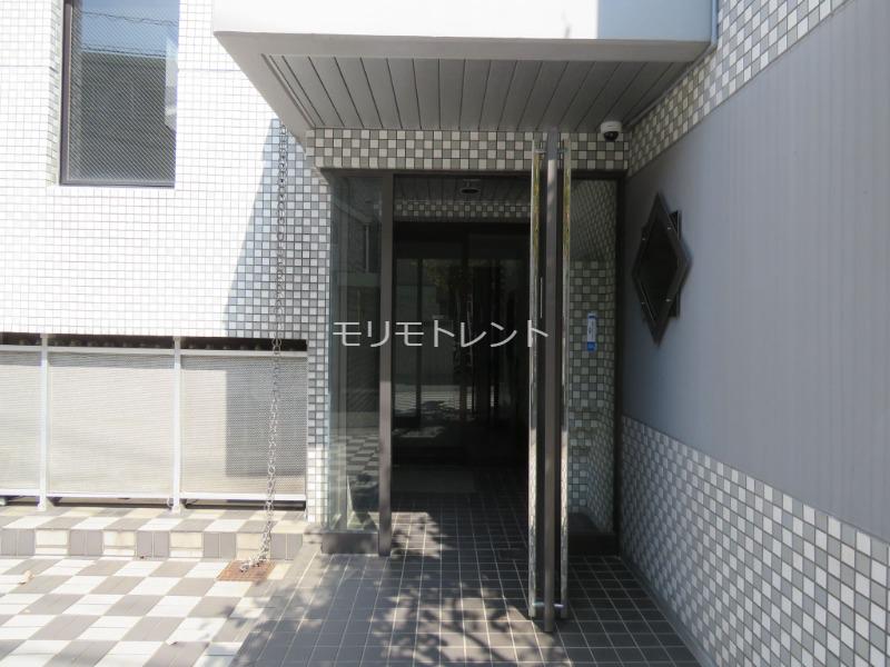 ブロックスコート3階 エントランス