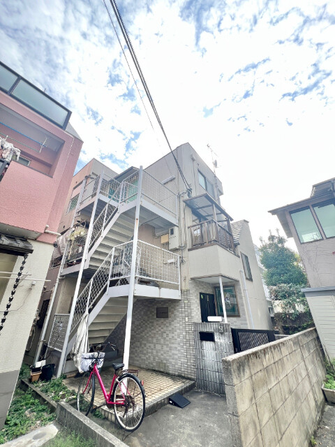 タウンハウス本郷菊坂台町3階 外観