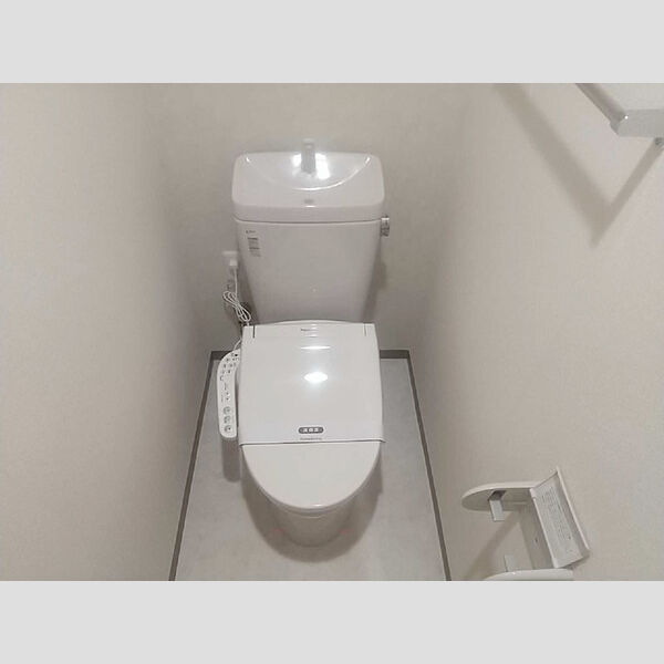 サンシェンロンK206号室 トイレ