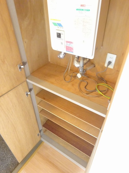 グリフィン横浜・ウェスタ803号室 収納